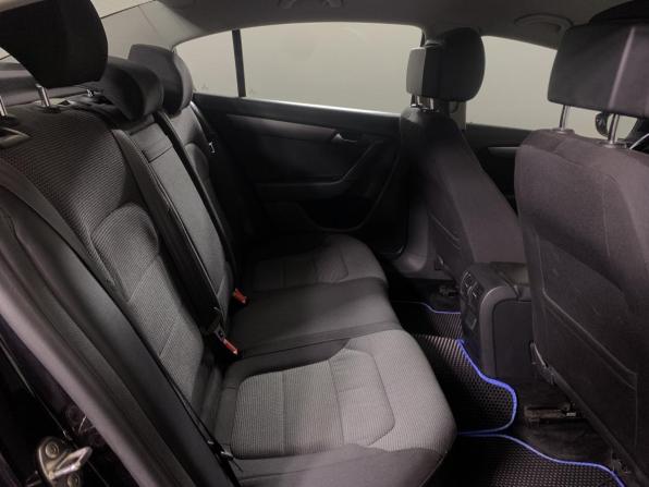 Volkswagen Passat B7 с пробегом 2011 года, цена 820 000 рублей, 228146 км, седан, Автокод Объявления