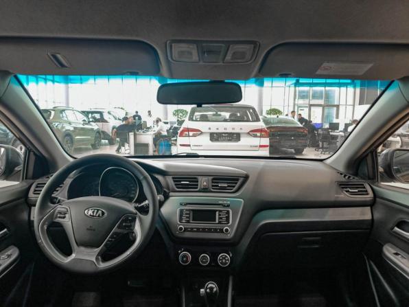 Kia Rio III Рестайлинг с пробегом 2015 года, цена 1 080 000 рублей, 98437 км, хэтчбек, Автокод Объявления