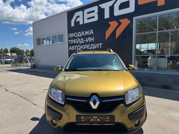 Renault Sandero II с пробегом 2017 года, цена 989 900 рублей, 131820 км, хэтчбек, Автокод Объявления