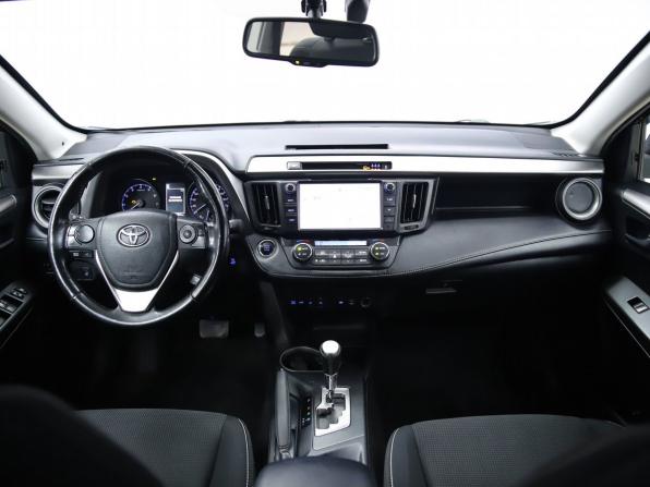Toyota RAV4 IV (XA40) Рестайлинг с пробегом 2018 года, цена 2 390 000 рублей, 232582 км, внедорожник, Автокод Объявления