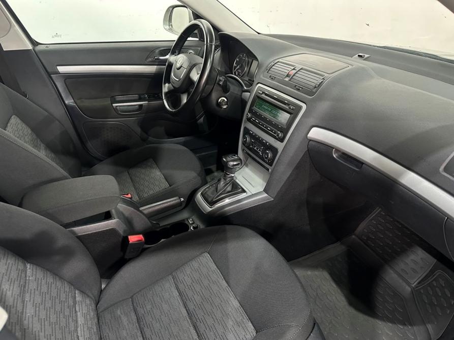 Skoda Octavia II (A5) Рестайлинг Москва  - изображение 10
