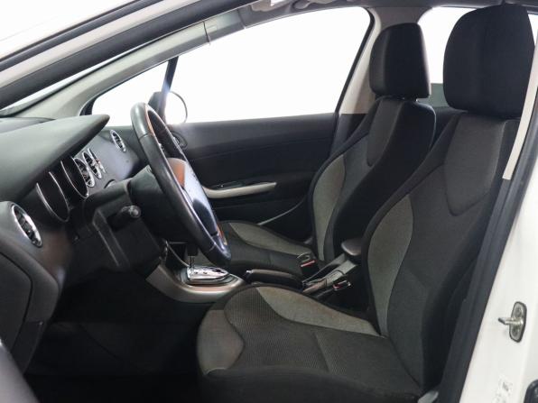 Peugeot 308 I Рестайлинг с пробегом 2011 года, цена 629 000 рублей, 201470 км, хэтчбек, Автокод Объявления