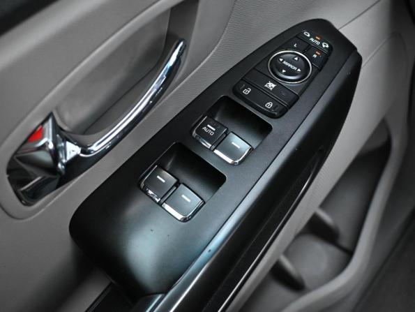 Kia Carnival III с пробегом 2019 года, цена 2 699 000 рублей, 153833 км, минивэн, Автокод Объявления