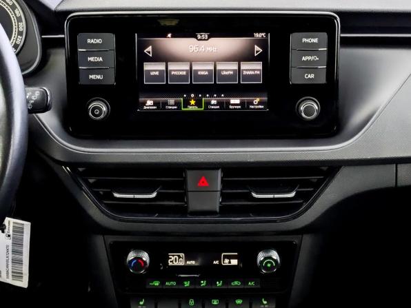 Skoda Rapid II с пробегом 2020 года, цена 1 475 000 рублей, 93423 км, лифтбек, Автокод Объявления