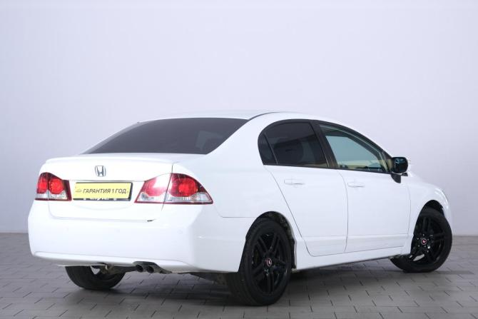 Honda Civic VIII Рестайлинг с пробегом 2009 года, цена 879 000 рублей, 184500 км, седан, Автокод Объявления