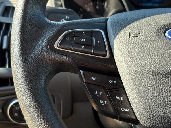 Ford Focus III Рестайлинг с пробегом 2017 года, цена 989 000 рублей, 129870 км, хэтчбек, Автокод Объявления