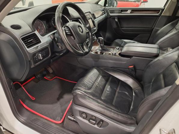 Volkswagen Touareg II с пробегом 2014 года, цена 1 950 000 рублей, 236609 км, внедорожник, Автокод Объявления
