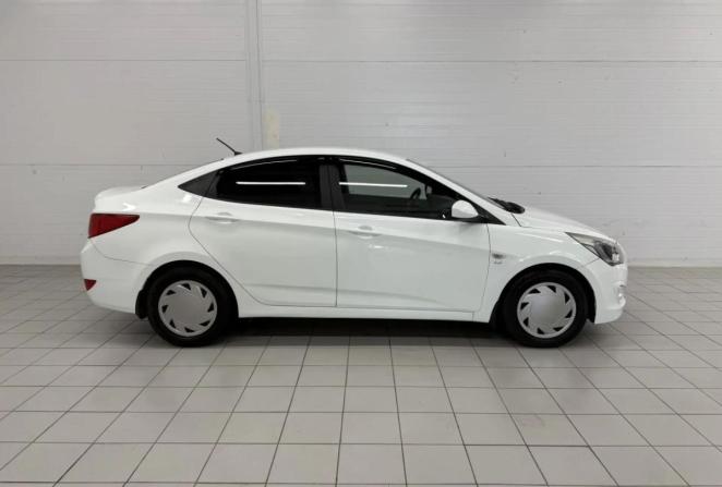 Hyundai Solaris I Рестайлинг с пробегом 2015 года, цена 1 030 000 рублей, 159799 км, седан, Автокод Объявления