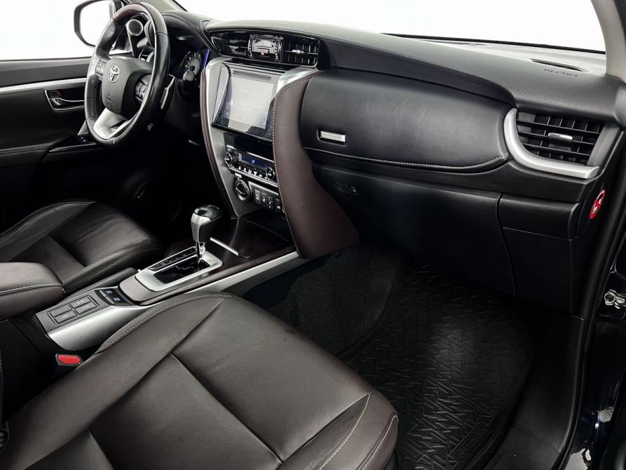 Toyota Fortuner II Калининград  - изображение 12