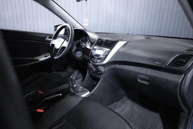 Hyundai Solaris I с пробегом 2013 года, цена 549 999 рублей, 201000 км, хэтчбек, Автокод Объявления