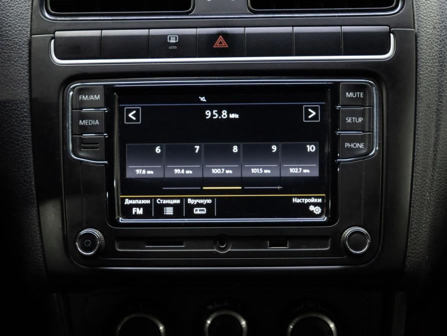 Volkswagen Polo V Рестайлинг Тюмень  - изображение 19