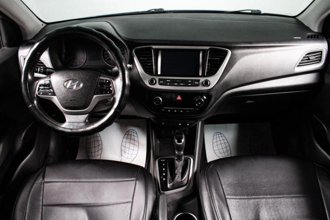 Hyundai Solaris I Рестайлинг с пробегом 2017 года, цена 1 369 000 рублей, 263500 км, седан, Автокод Объявления