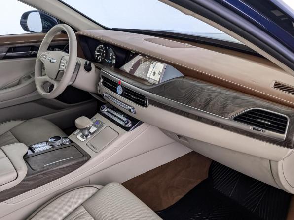 Genesis G90 I Рестайлинг с пробегом 2020 года, цена 4 950 000 рублей, 39253 км, седан, Автокод Объявления