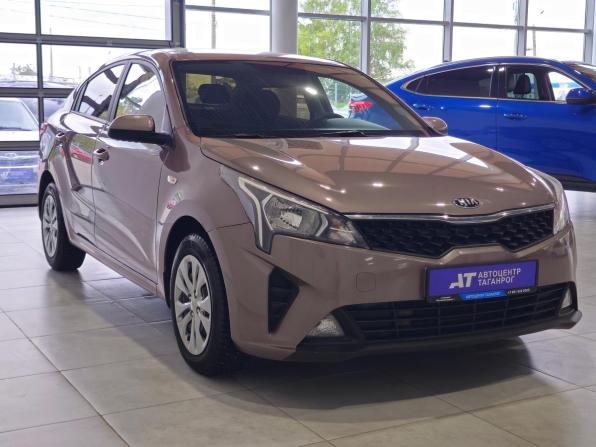 Kia Rio IV Рестайлинг с пробегом 2021 года, цена 1 870 000 рублей, 60000 км, седан, Автокод Объявления