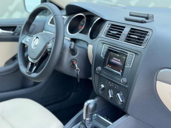 Volkswagen Jetta VI Рестайлинг с пробегом 2017 года, цена 1 345 000 рублей, 109000 км, седан, Автокод Объявления