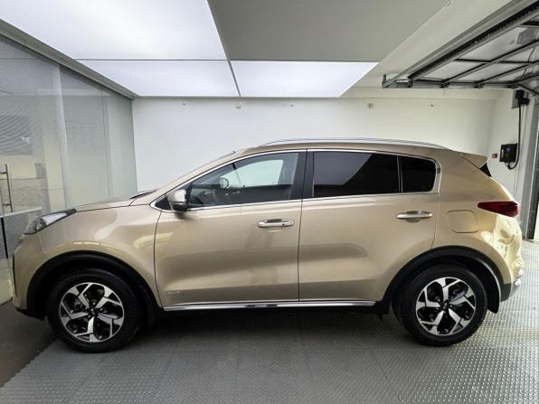 Kia Sportage IV Рестайлинг с пробегом 2018 года, цена 2 120 000 рублей, 160000 км, внедорожник, Автокод Объявления