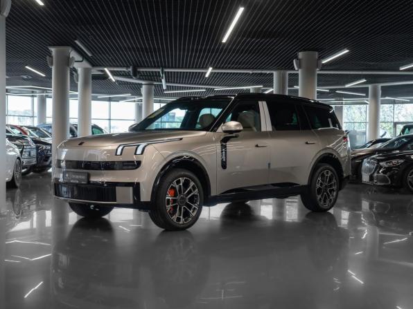 Lynk &amp; Co 900 с пробегом 2026 года, цена 7 750 000 рублей, 30 км, внедорожник, Автокод Объявления