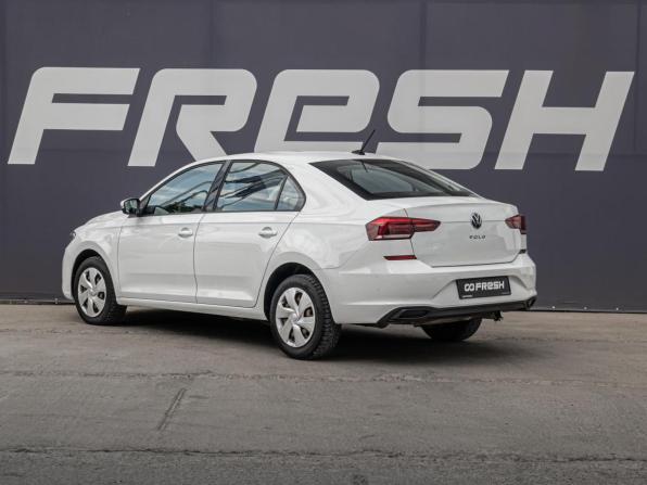 Volkswagen Polo VI с пробегом 2022 года, цена 1 369 040 рублей, 98135 км, лифтбек, Автокод Объявления
