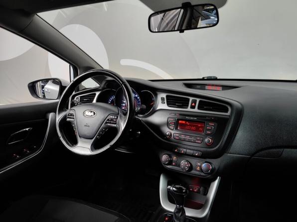 Kia Ceed II с пробегом 2013 года, цена 1 049 000 рублей, 181148 км, хэтчбек, Автокод Объявления