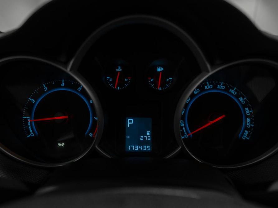 Chevrolet Cruze I Рестайлинг Москва  - изображение 11