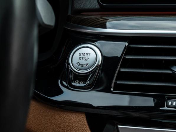 BMW 5 серии VII (G30/G31/G38) Рестайлинг с пробегом 2020 года, цена 4 450 000 рублей, 71799 км, седан, Автокод Объявления