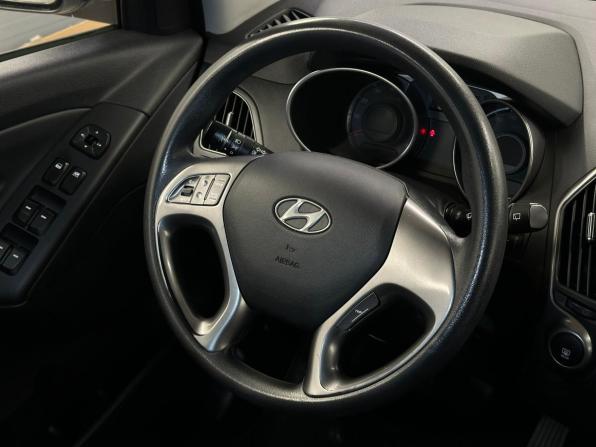 Hyundai ix35 I Рестайлинг с пробегом 2015 года, цена 1 530 000 рублей, 126193 км, внедорожник, Автокод Объявления