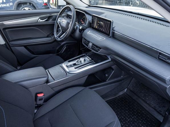 Haval Jolion I с пробегом 2023 года, цена 1 984 900 рублей, 25400 км, внедорожник, Автокод Объявления