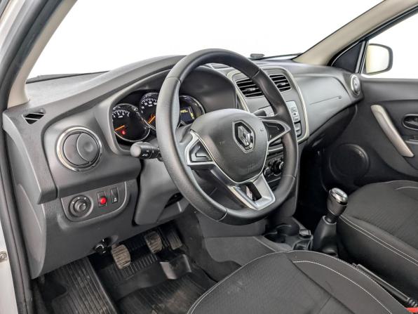 Renault Logan II Рестайлинг с пробегом 2022 года, цена 1 060 000 рублей, 121483 км, седан, Автокод Объявления