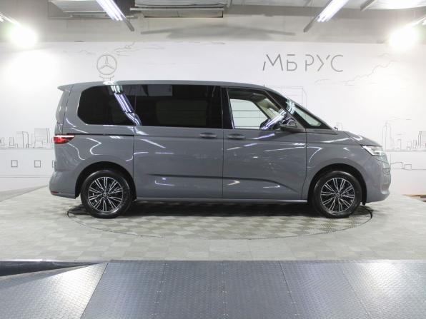 Volkswagen Multivan T7 с пробегом 2022 года, цена 6 500 000 рублей, 59000 км, минивэн, Автокод Объявления