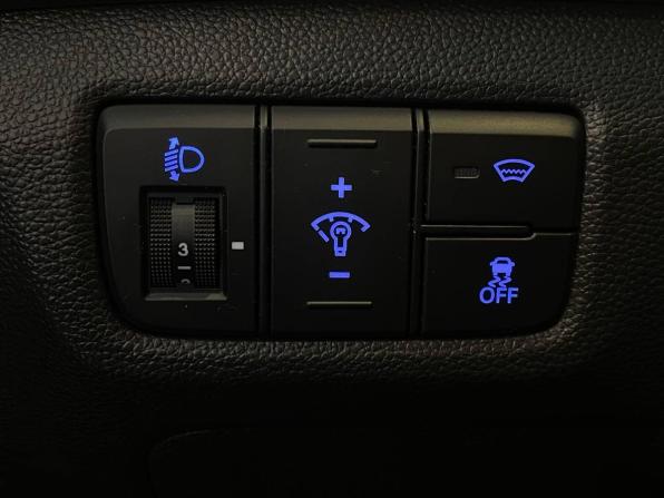 Hyundai Creta I Рестайлинг с пробегом 2021 года, цена 2 067 000 рублей, 100940 км, внедорожник, Автокод Объявления