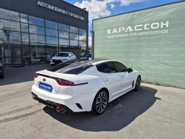 Kia Stinger I с пробегом 2018 года, цена 2 480 000 рублей, 177566 км, лифтбек, Автокод Объявления