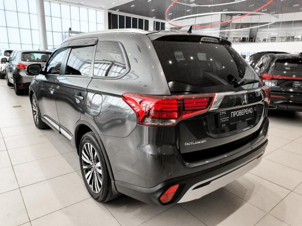 Mitsubishi Outlander III Рестайлинг 3 с пробегом 2021 года, цена 2 890 000 рублей, 47617 км, внедорожник, Автокод Объявления
