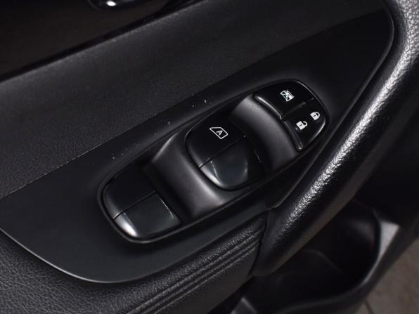 Nissan Qashqai II с пробегом 2014 года, цена 1 299 995 рублей, 151038 км, внедорожник, Автокод Объявления