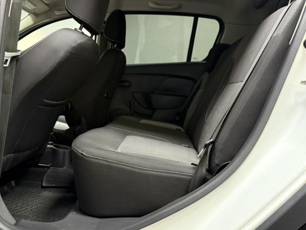 Renault Sandero II Рестайлинг с пробегом 2021 года, цена 1 411 000 рублей, 86264 км, хэтчбек, Автокод Объявления