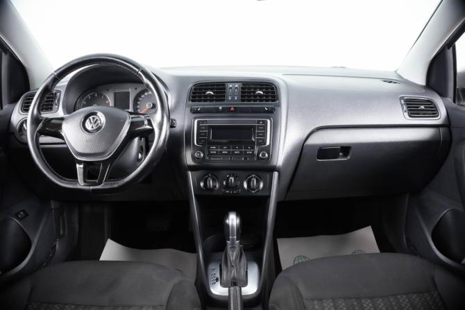 Volkswagen Polo V Рестайлинг с пробегом 2017 года, цена 1 399 000 рублей, 283540 км, седан, Автокод Объявления