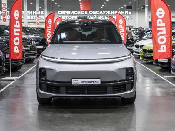 Li Auto (Lixiang) L9 I с пробегом 2023 года, цена 6 189 700 рублей, 67000 км, внедорожник, Автокод Объявления
