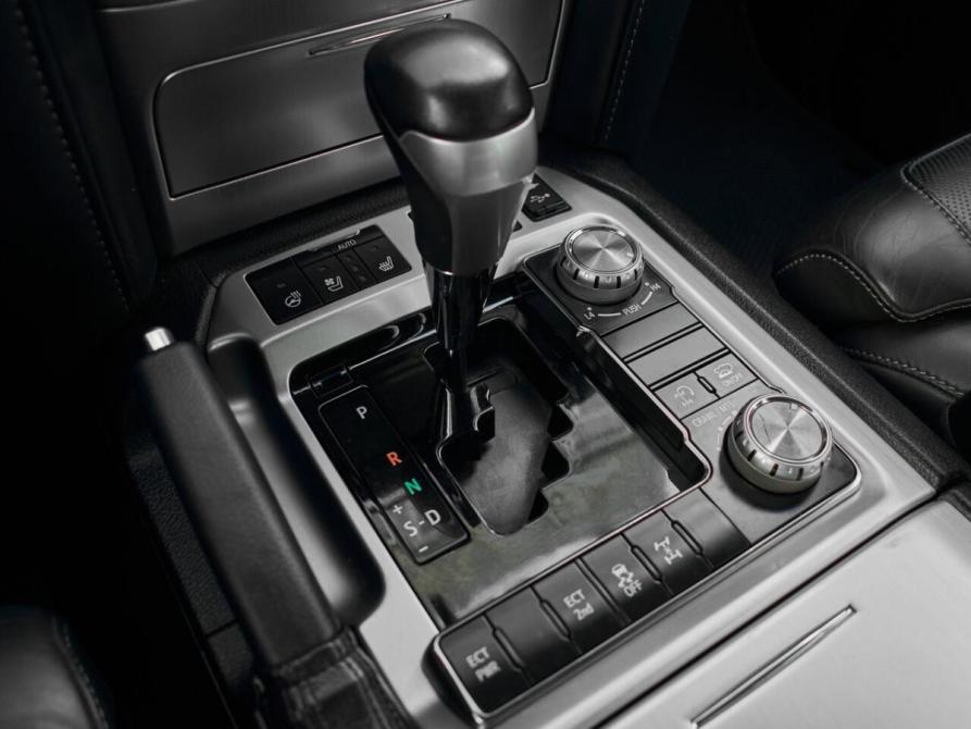 Toyota Land Cruiser 200 Series Рестайлинг 2 Екатеринбург  - изображение 21