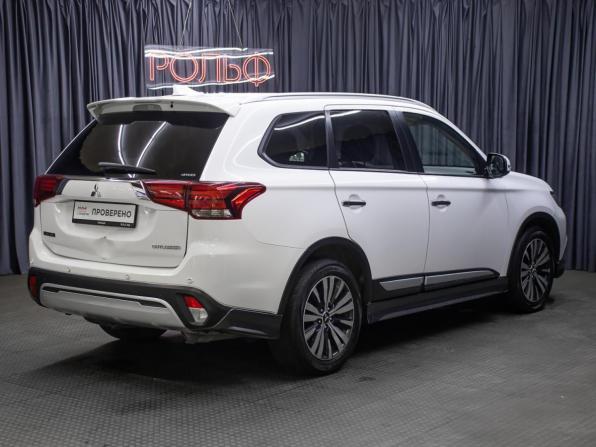 Mitsubishi Outlander III Рестайлинг 3 с пробегом 2018 года, цена 2 349 000 рублей, 91000 км, внедорожник, Автокод Объявления