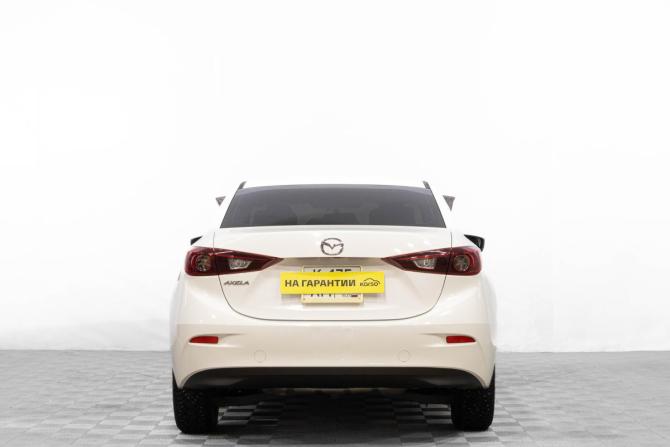 Mazda Axela III Рестайлинг с пробегом 2018 года, цена 1 149 000 рублей, 96000 км, седан, Автокод Объявления