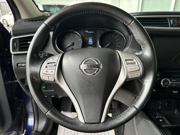Nissan Qashqai II с пробегом 2017 года, цена 1 820 000 рублей, 93680 км, внедорожник, Автокод Объявления