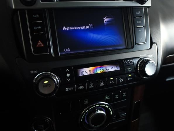 Toyota Land Cruiser Prado 150 Series Рестайлинг 1 с пробегом 2015 года, цена 3 249 000 рублей, 218689 км, внедорожник, Автокод Объявления