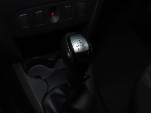 Renault Logan II Рестайлинг с пробегом 2021 года, цена 1 118 000 рублей, 90700 км, седан, Автокод Объявления
