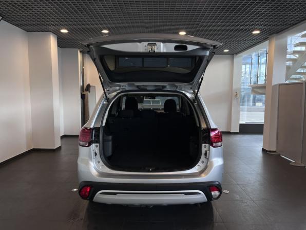 Mitsubishi Outlander III Рестайлинг 3 с пробегом 2021 года, цена 2 740 000 рублей, 36650 км, внедорожник, Автокод Объявления