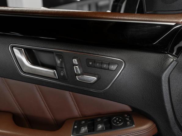 Mercedes-Benz E-Класс IV (W212 S212 C207) Рестайлинг с пробегом 2013 года, цена 2 085 000 рублей, 211394 км, седан, Автокод Объявления