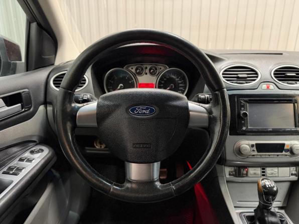 Ford Focus II Рестайлинг с пробегом 2008 года, цена 498 000 рублей, 236689 км, хэтчбек, Автокод Объявления