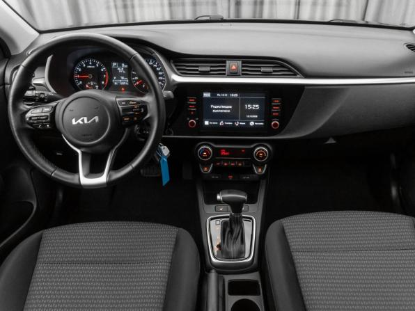 Kia Rio IV Рестайлинг с пробегом 2021 года, цена 1 880 000 рублей, 63288 км, хэтчбек, Автокод Объявления