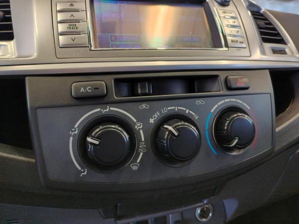 Toyota Hilux VII Рестайлинг с пробегом 2013 года, цена 1 776 000 рублей, 262276 км, пикап, Автокод Объявления