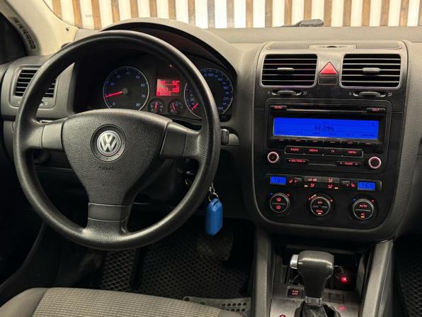 Volkswagen Jetta V с пробегом 2008 года, цена 595 000 рублей, 347430 км, седан, Автокод Объявления