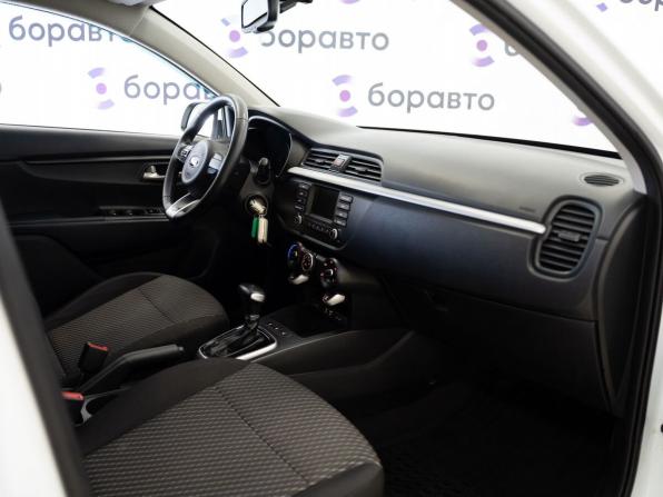 Kia Rio IV с пробегом 2017 года, цена 1 490 000 рублей, 98048 км, седан, Автокод Объявления