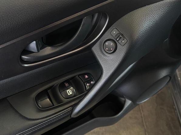 Nissan Rogue Sport I Рестайлинг с пробегом 2021 года, цена 2 150 000 рублей, 52238 км, внедорожник, Автокод Объявления